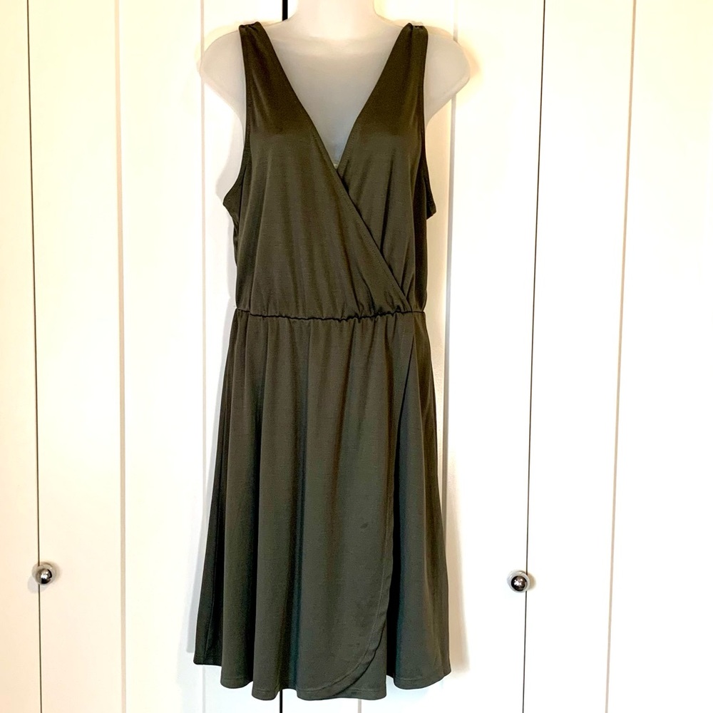 A New Day A olive stretchy sleeveless knit dress M